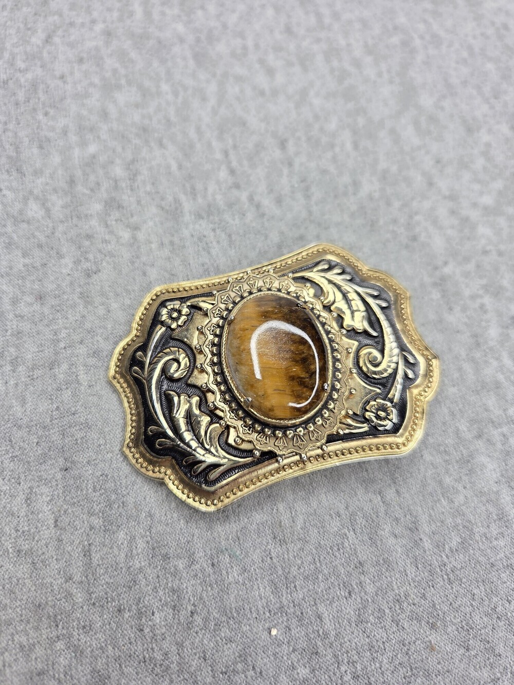 Vintage Western Womens Tiger Eye Belt Buckle Gold Black Enamel Scalloped Floral